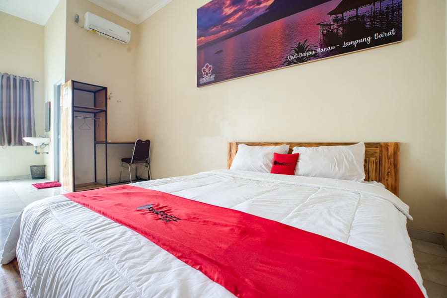 RedDoorz Syariah @ Shakira Alesha Enggal