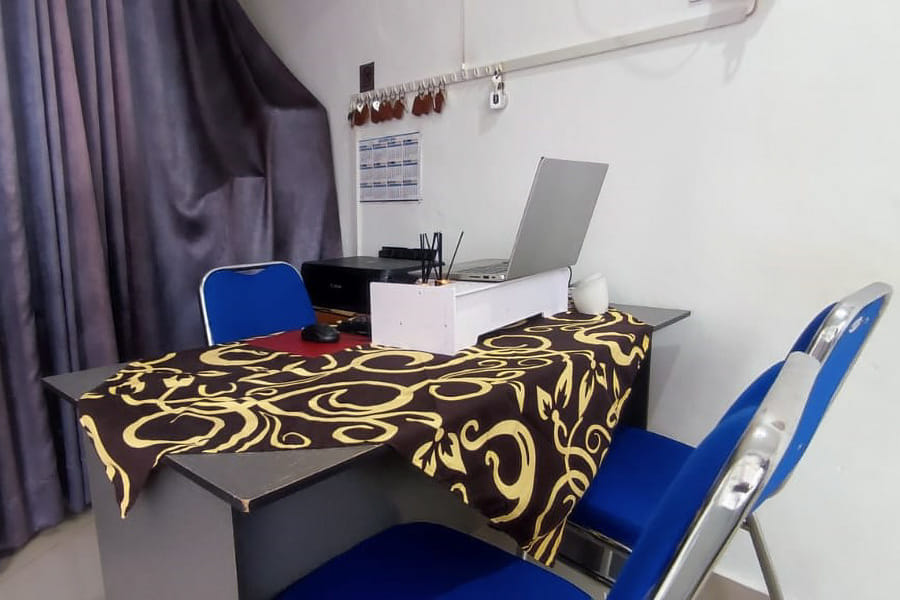 RedDoorz Syariah Near RSUP Dr. M. Djamil Padang