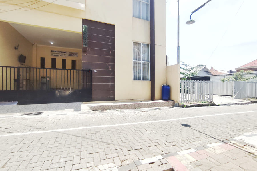 RedDoorz Near Exit Toll Banyumanik Semarang