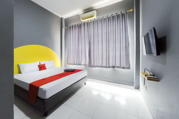 RedDoorz Near Stasiun Tanah Abang