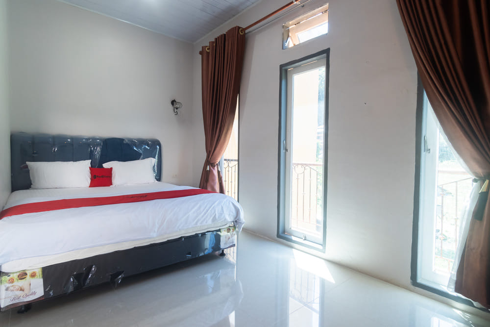RedDoorz Suite