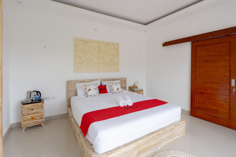 RedDoorz Standard Room
