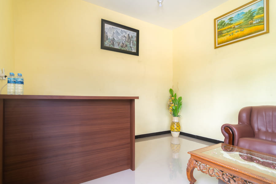 RedDoorz Plus @ Sempurna Inn Medan