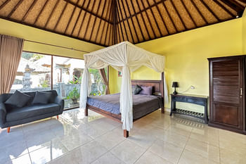 Baruna Lake Side View