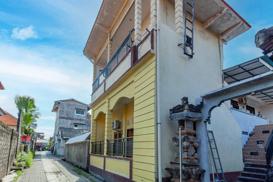 SN Guest House Near Trans Studio Mall