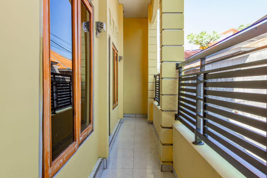 SN Guest House Near Trans Studio Mall