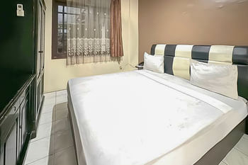 Fajar Indah Hotel Mitra Reddoorz