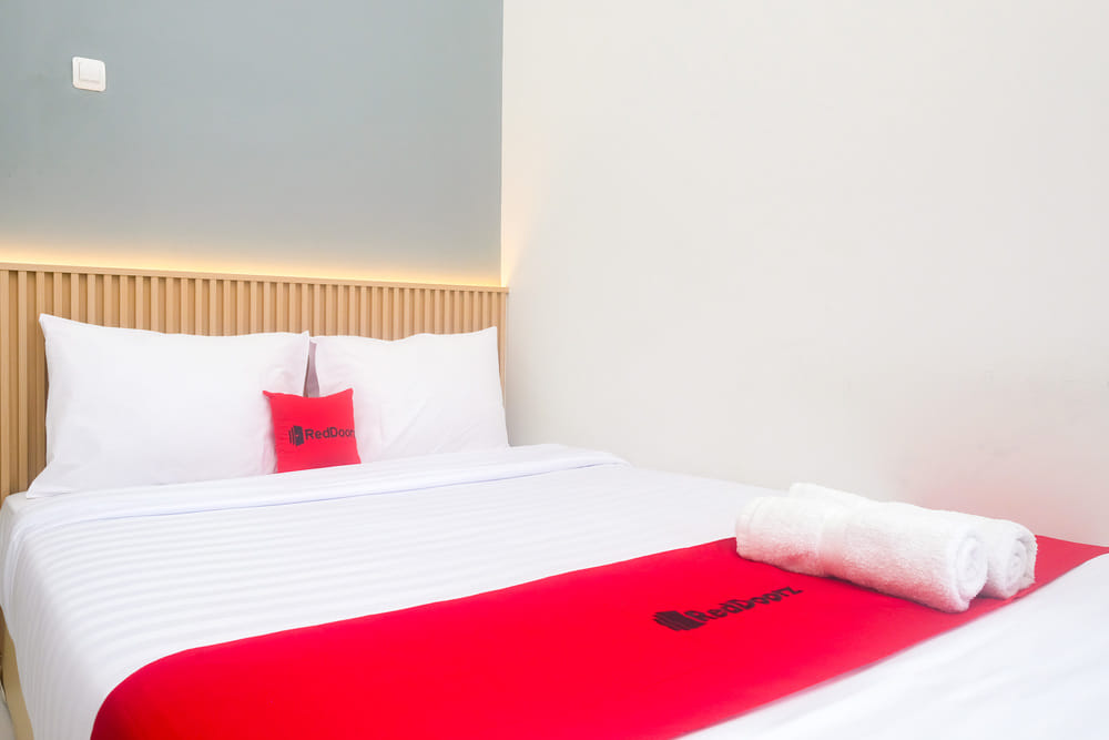 RedDoorz Room
