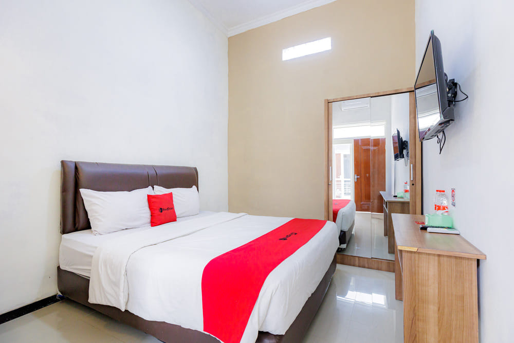 RedDoorz Premium