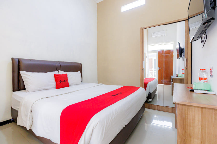 RedDoorz Syariah @ Jl. Cengger Ayam Dalam