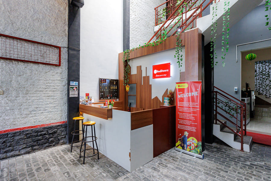 RedDoorz Syariah @ Jl. Cengger Ayam Dalam