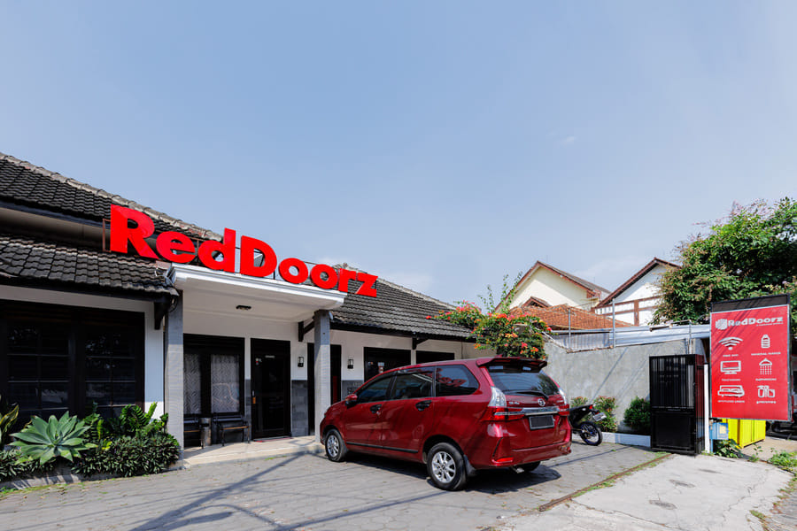 RedDoorz @ Soekarno Hatta 2
