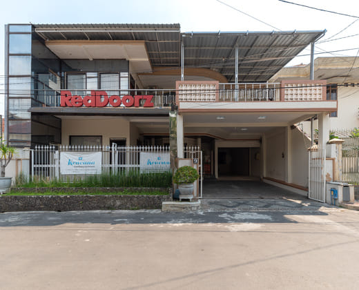 RedDoorz @ Soekarno Hatta Indah