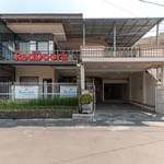 RedDoorz @ Soekarno Hatta Indah