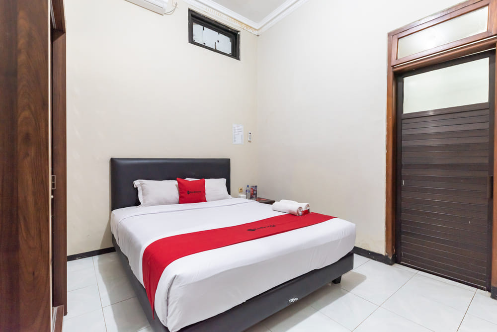 RedDoorz SALE