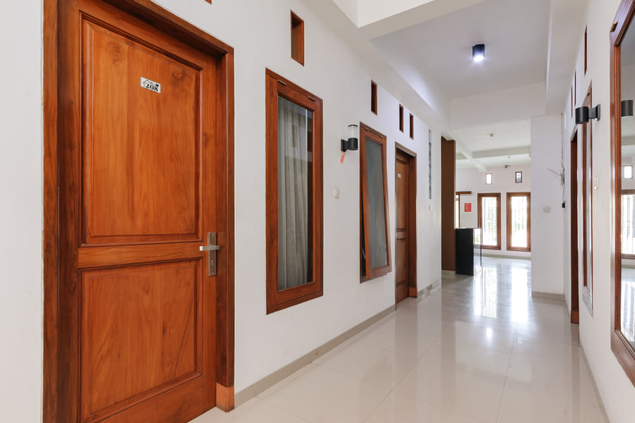 RedDoorz @ Jalan Danau Limboto