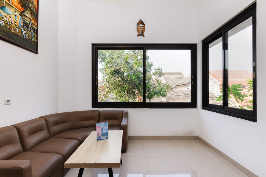 RedDoorz @ Jalan Danau Limboto