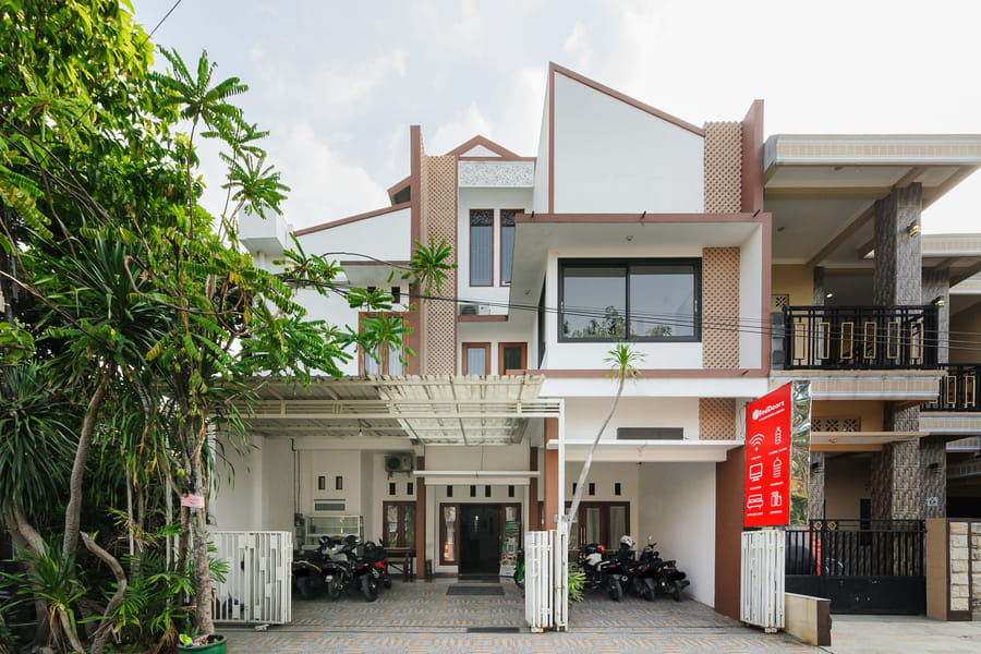 RedDoorz @ Jalan Danau Limboto