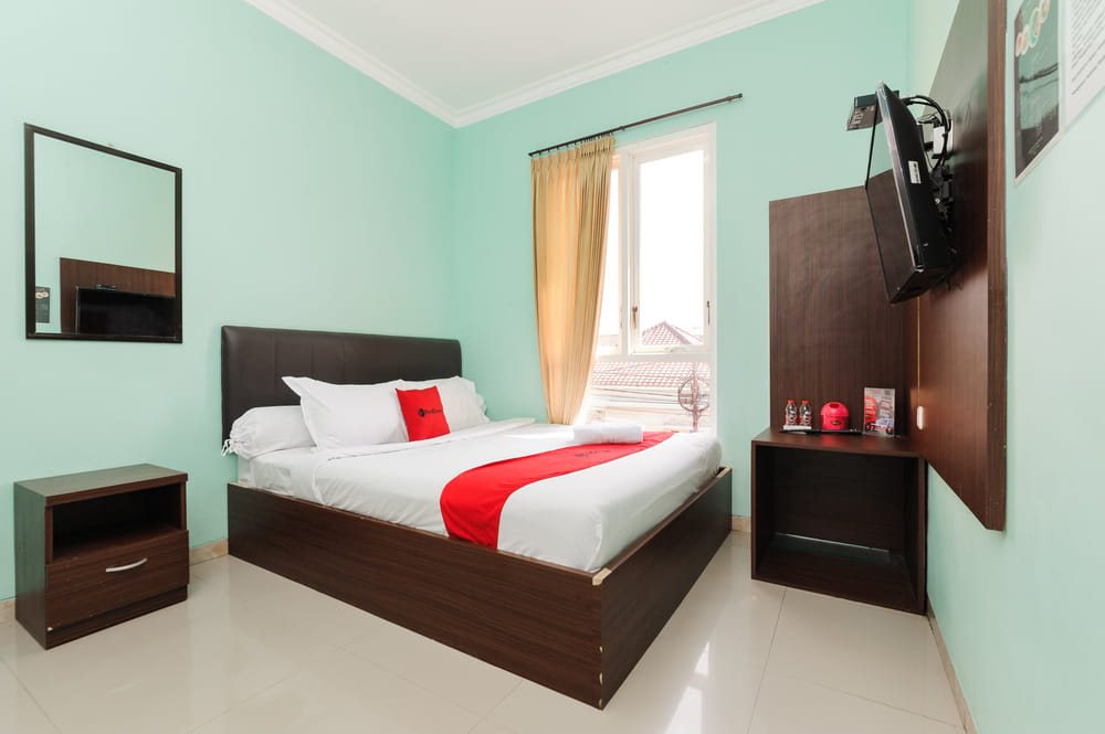 RedDoorz Room