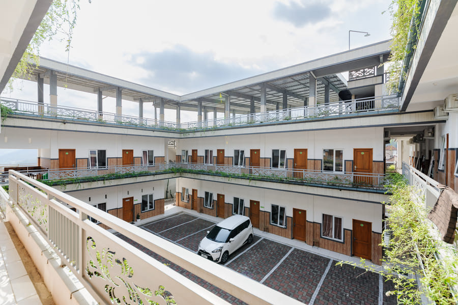 Urbanview Hotel Sky Batu Malang by RedDoorz