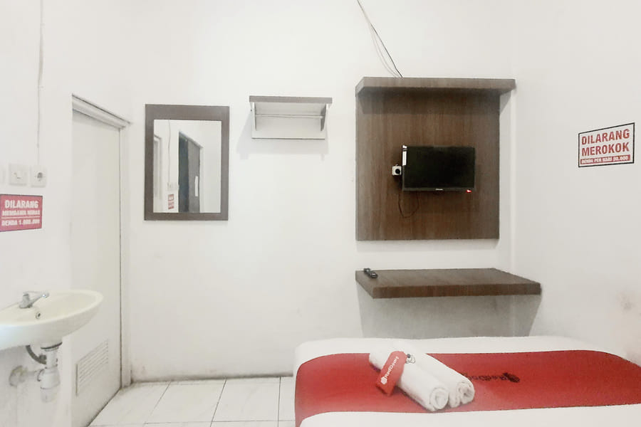 RedDoorz near Universitas PGRI Kanjuruhan