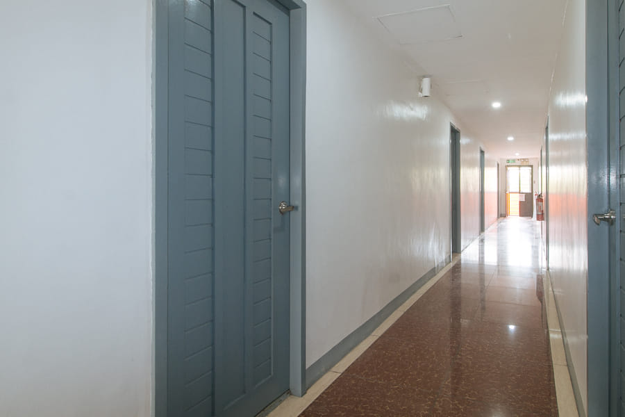RedDoorz @ Najar Residences near NAIA