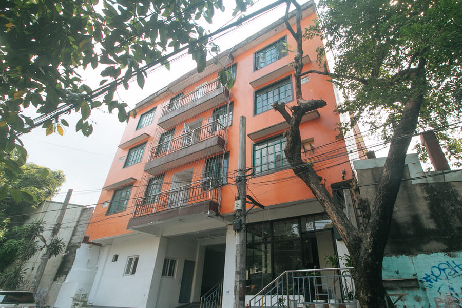 RedDoorz @ Najar Residences near NAIA