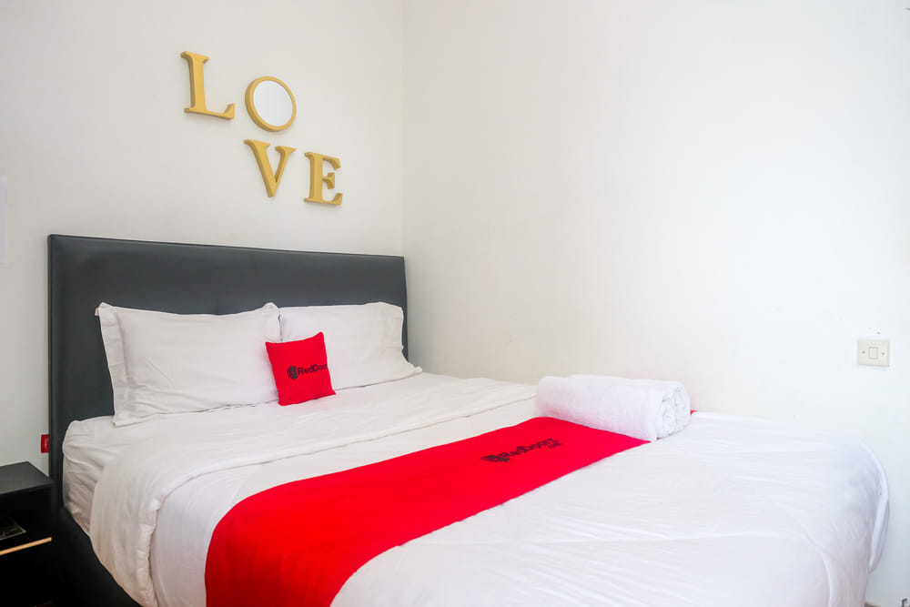 RedDoorz Room