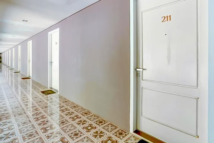 Grand Hills Hotel Near Ketapang Banyuwangi Mitra RedDoorz