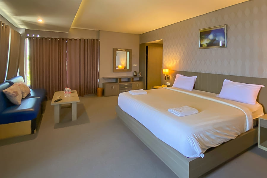 Grand Hills Hotel Near Ketapang Banyuwangi Mitra RedDoorz