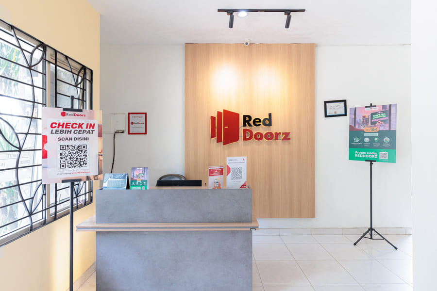 Reddoorz Syariah Plus @ Wisma Bougenville Karawaci