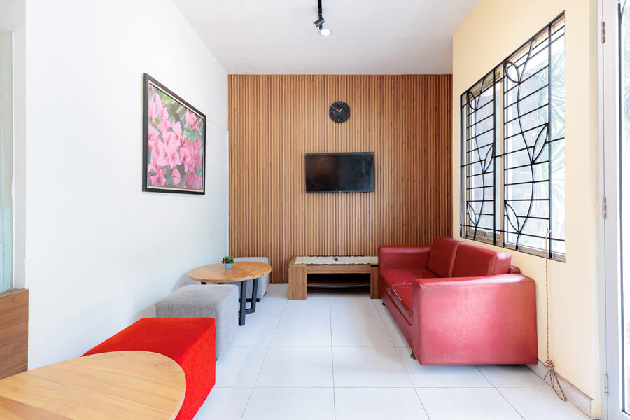 Reddoorz Syariah Plus @ Wisma Bougenville Karawaci