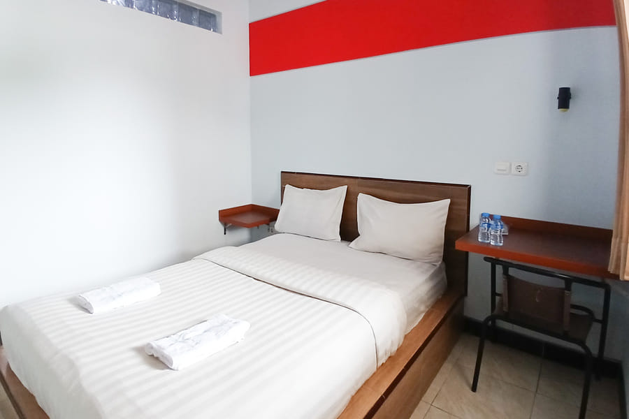 Graha Marina RedPartner near Plaza Marina