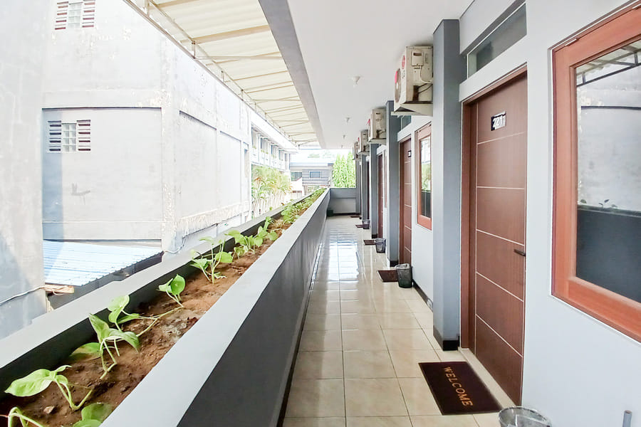 Graha Marina RedPartner near Plaza Marina