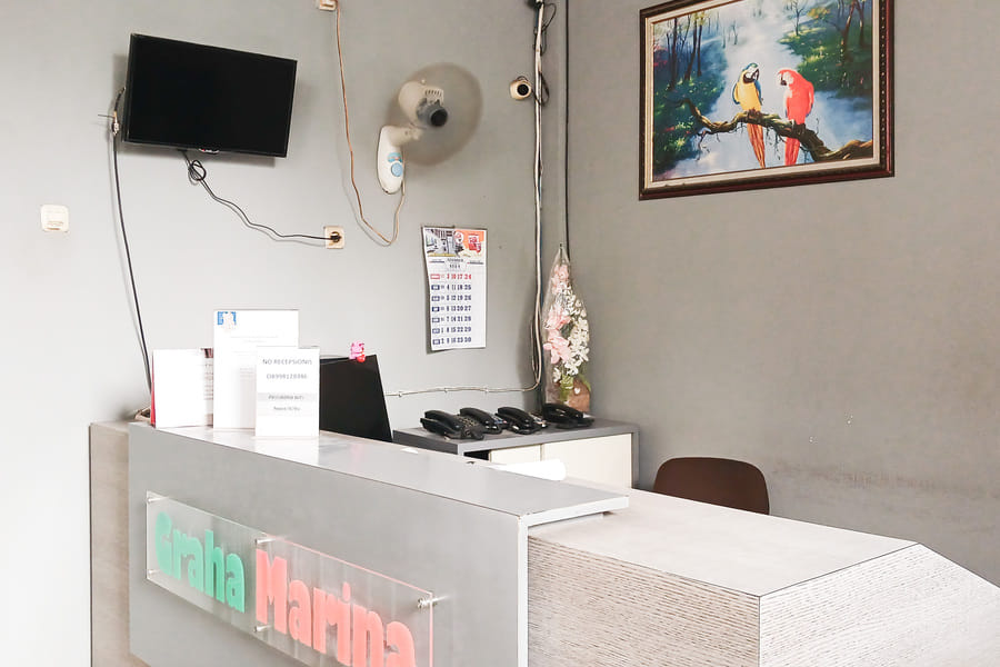 Graha Marina RedPartner near Plaza Marina