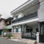 RedDoorz @ Flamboyan Harapan Indah