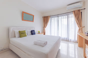 Urbanview Hotel Tridaya Cisarua Puncak