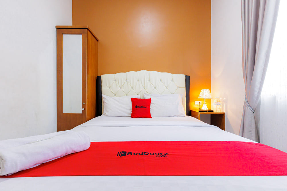RedDoorz Room