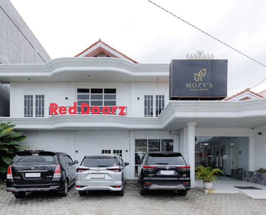 RedDoorz Plus Syariah near Museum Lampung