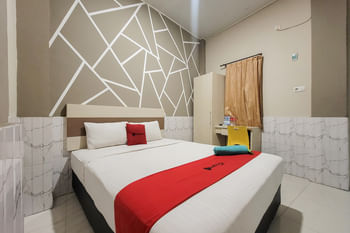 RedDoorz @ Tara Homestay Palembang