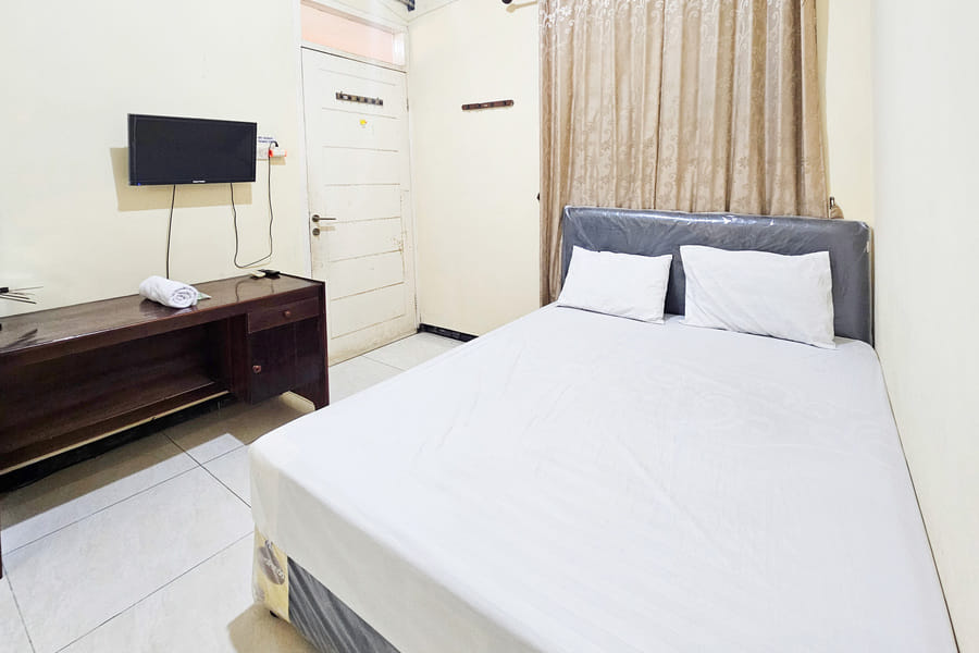 Hasana Guest House Syariah near Royal Plaza RedPartner