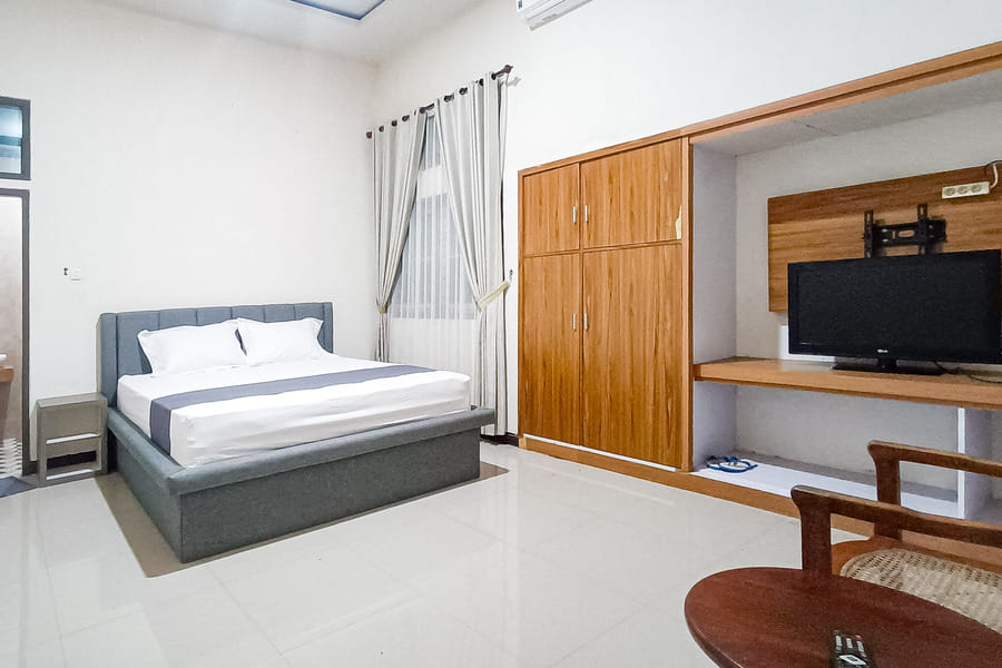 RedDoorz @ RRR Guesthouse Mataram