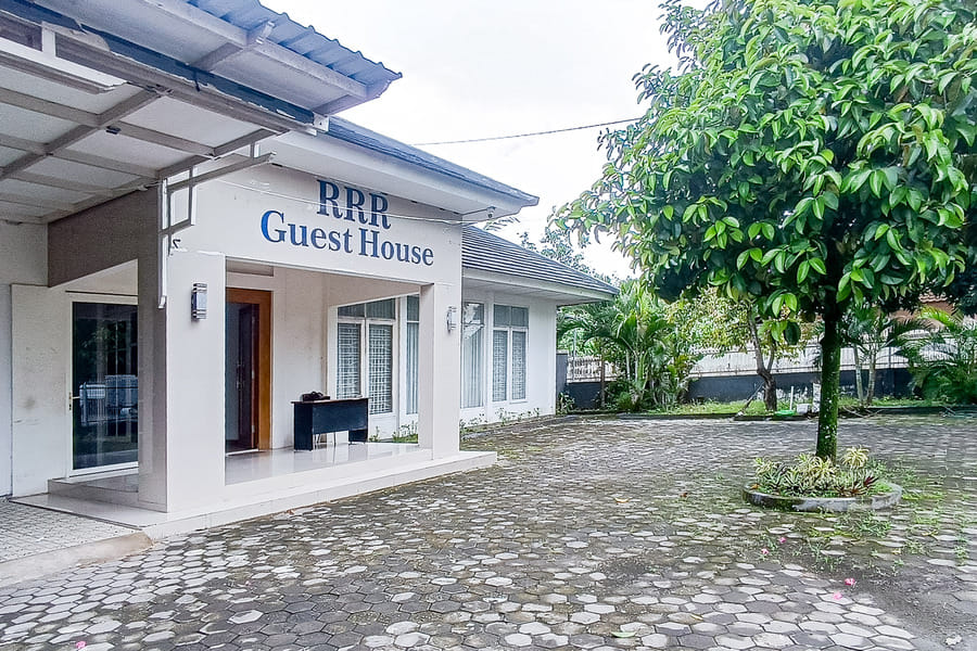 RedDoorz @ RRR Guesthouse Mataram