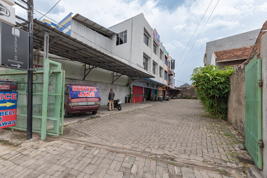 Capsule Inn Antasari RedPartner