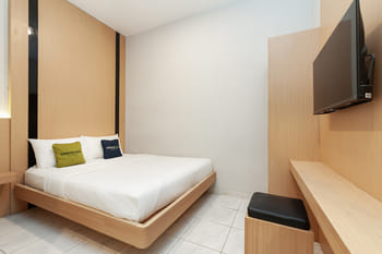 Urbanview Hotel Shakti Ciputat