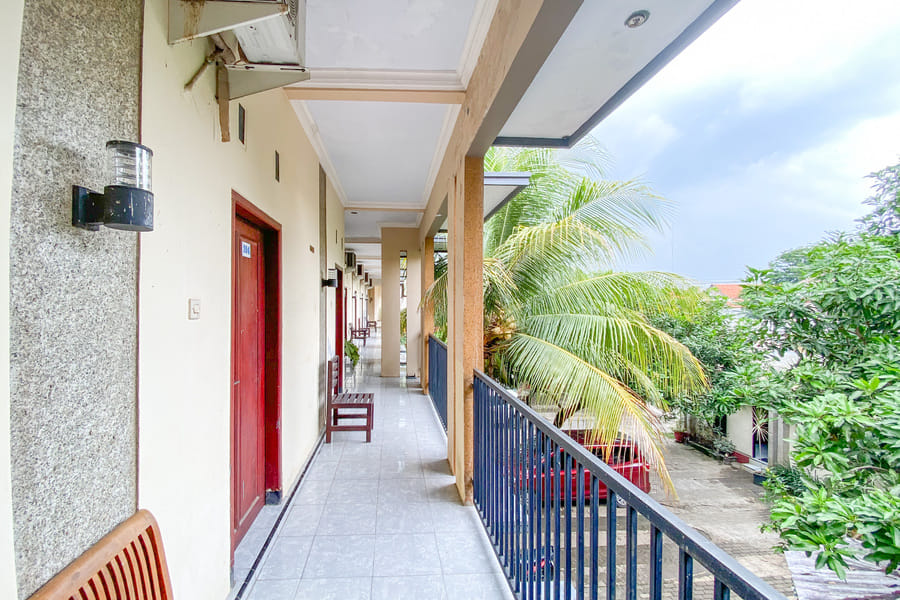 Surya Guest House Urbanview Probolinggo