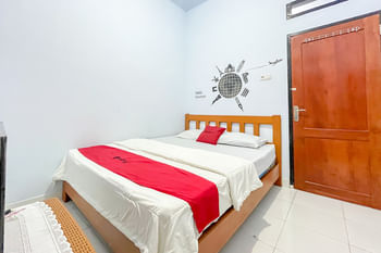 RedDoorz Syariah @ Home Ampana Guest House Ampana Kota