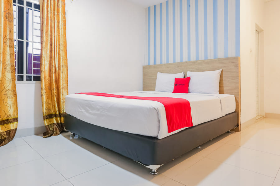 RedDoorz Plus @ Cemara Asri Medan