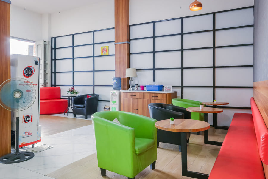 RedDoorz Plus @ Cemara Asri Medan