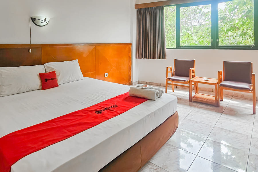 RedDoorz @ Hotel Kumala Pelabuhanratu